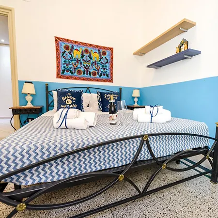 Apartment House Via Napoli