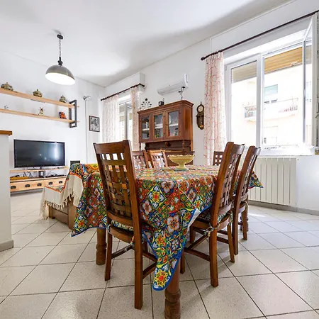 House Via Napoli Appartamento *