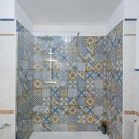 House Via Napoli * Palermo