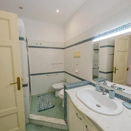 Apartment House Via Napoli
